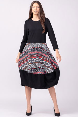 Rochii masuri mari - Rochie neagra, lalea, din jerseu, cu imprimeu geometric cu rosu