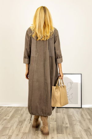 Rochie oversize A-line, din catifea reiata cu snur in partea de jos, bej inchis [2]