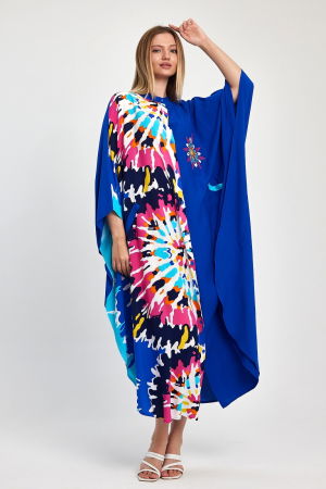 Rochii masuri mari - Rochie oversize, cu imprimeu si broderie in nunte de albastru, din vascoza