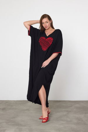 Rochie oversize neagra cu broderie inima rosie [7]