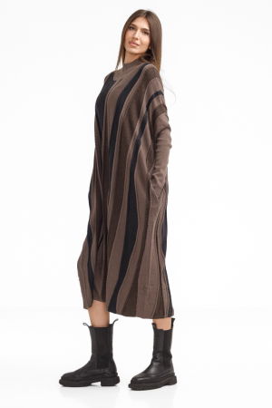 Rochie oversize tricotata cu dungi unduitoare si croi lejer, bej-maro [1]