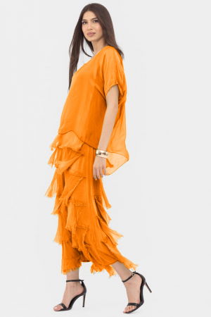 Rochie portocaliu deschis din matase si vascoza cu  volane franjurate suprapuse