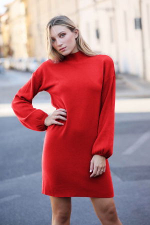 Rochii Tricotate & Sezon Rece - Rochie scurta tricotata cu maneca bufanta, rosie