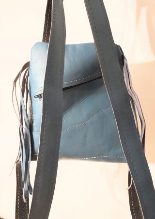 Rucsac albastru din piele naturala cu bufniță pictata [1]