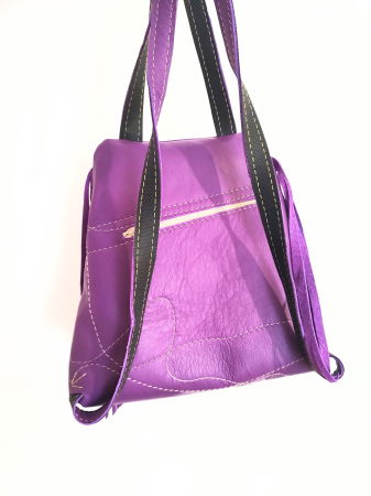 Rucsac handmade din piele naturala mov cu bufnita pictata [1]
