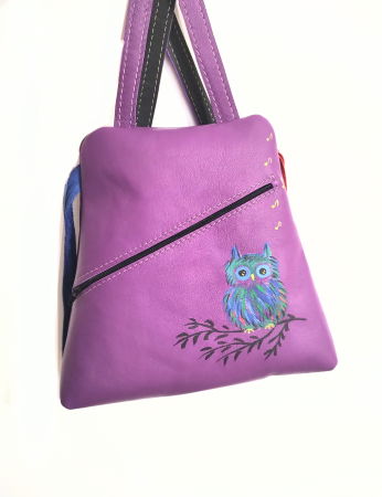 Genți si Plicuri Handmade - Rucsac handmade din piele naturala mov cu bufnita pictata