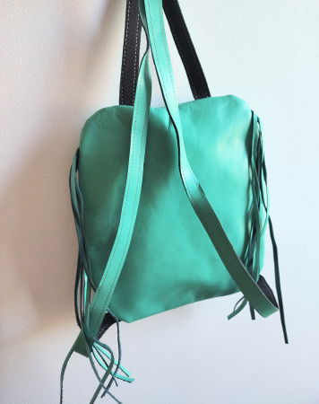 Rucsac handmade din piele naturala nuanță verde- turcoaz ,cu lalele [1]