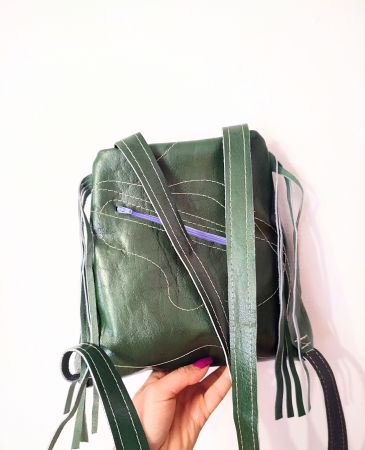 Rucsac verde smarald din piele naturală,cu inimioare colorate [1]