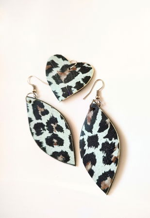 Bijuterii Noutați - Set cercei și pandantiv  Animal Print,  din piele naturala  imprimata