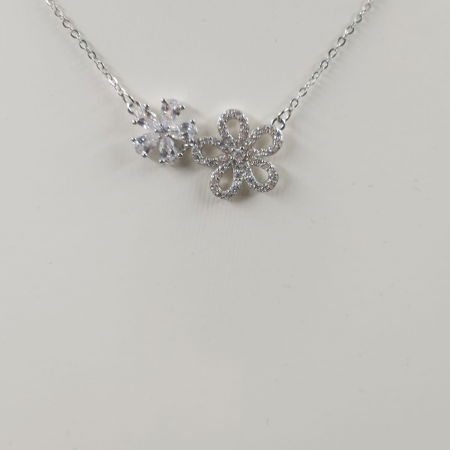 Set colier cu lant din argint 925 si pandant floricele cu pietre fine din cubic zirconia alb [1]