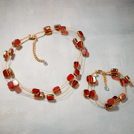 Set colier delicat cu elemente rosii din sticla tip murano pe fire fine aurii si bratara [0]