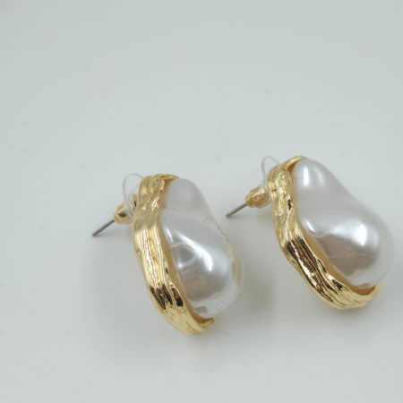 Set colier auriu rigid cu perle sintetice neregulate si cercei asortati [5]