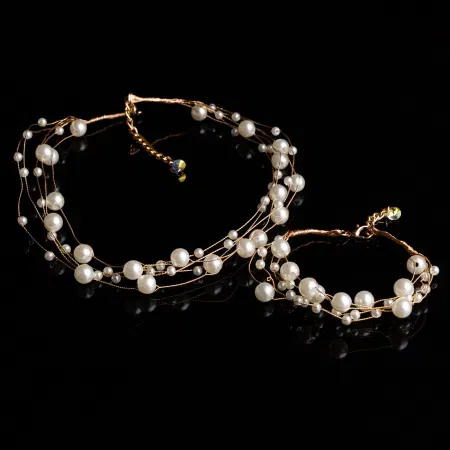 Set colier si bratara delicate cu perlute pe fire fine aurii [0]