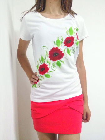 ÎMBRĂCĂMINTE - Tricou alb pictat manual cu maci