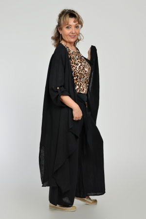 Tricou cu maneca cazuta si usor cambrat din vascoza cu imprimeu animal print [4]