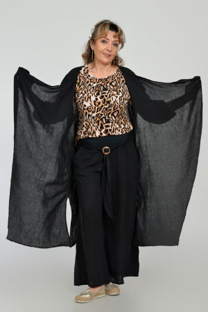 Tricou cu maneca cazuta si usor cambrat din vascoza cu imprimeu animal print [5]