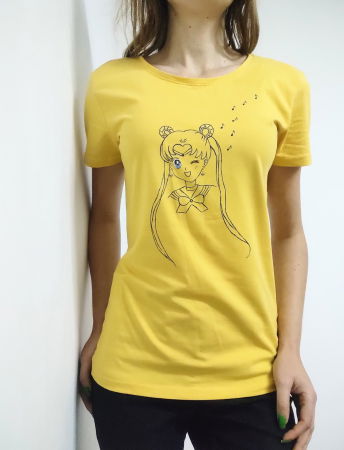 Tricouri Pictate Manual - Tricou galben pictat manual, cu Sailor Moon