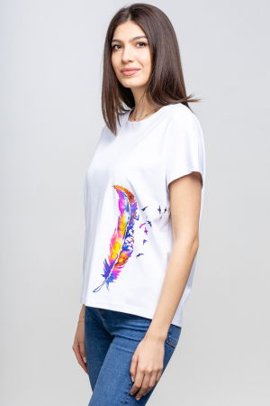 Tricou alb cu panou lateral pana stilizata [1]