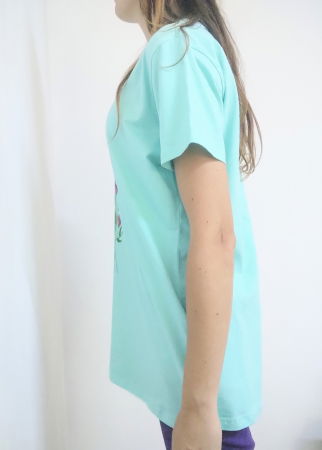 Tricou turcoaz, pictat manual ,cu lalele [1]