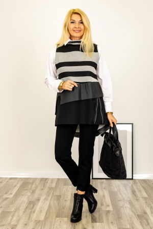 ÎMBRĂCĂMINTE - Vesta asimetrica cu dungi gri si negre, cu design modern in straturi