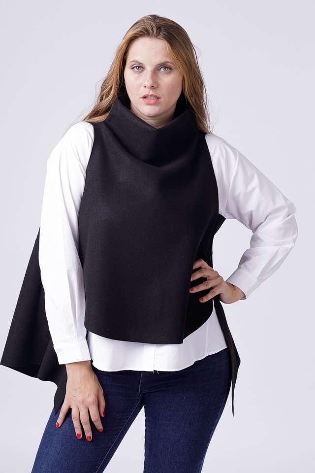 Vesta asimetrica trendy, din jerseu punto milano neagra