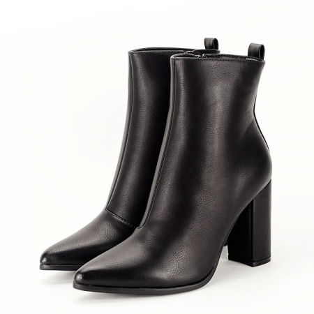 Oferte Speciale - Botine negre elegante Inna