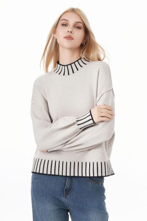 Pulover bej deschis cu maneci usor bufante Z-101 M9 [2]