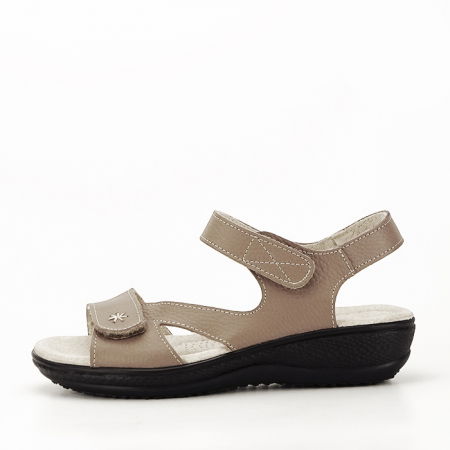 Sandale cu talpa joasa - Sandale maro deschis din piele naturala Sara 129