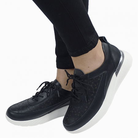 Sneakersi negri din piele naturala 5108 M7 [0]