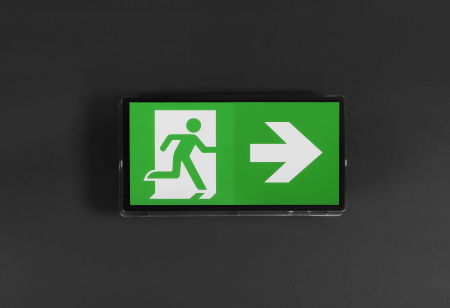 evacuare - Lampa exit IP65, aparenta, 3h, 5W, mentinut, test automat, lentile spatii deschise, Intelight 93622