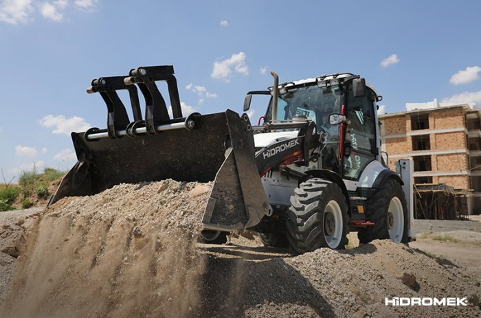 Buldoexcavator Hidromek HMK 102 B Alpha – 75 CP, 9.24T, diesel performant [3]