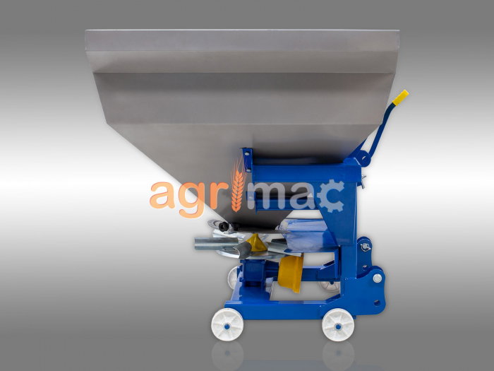 Distribuitor de îngrășăminte și sărăriță L1000M – 1000L, 18-20m [4]