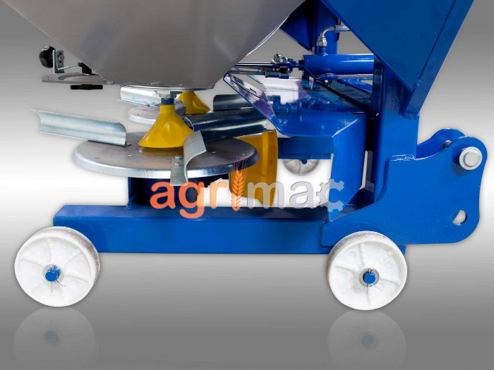 Distribuitor îngrășăminte cu 2 discuri și sărăriță hidraulică 2L1200H – 1200L, 18-20m [16]