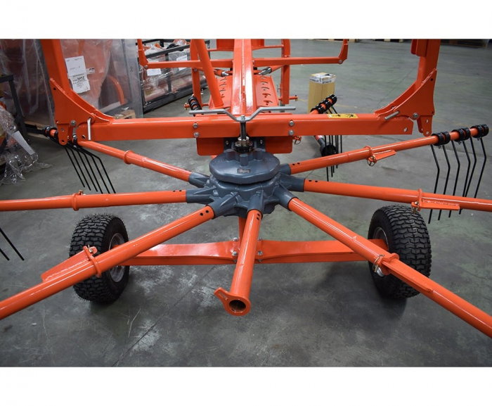 Greblă tip păianjen 11 brațe – 4.2 m, pentru tractoare 30 CP [2]