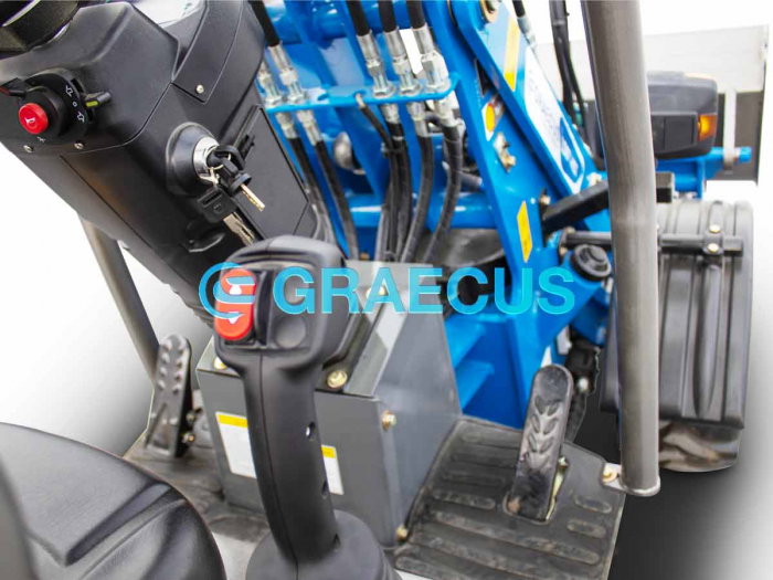 Încărcător Frontal LD07 HST, Motor Diesel Perkins 25 CP [17]