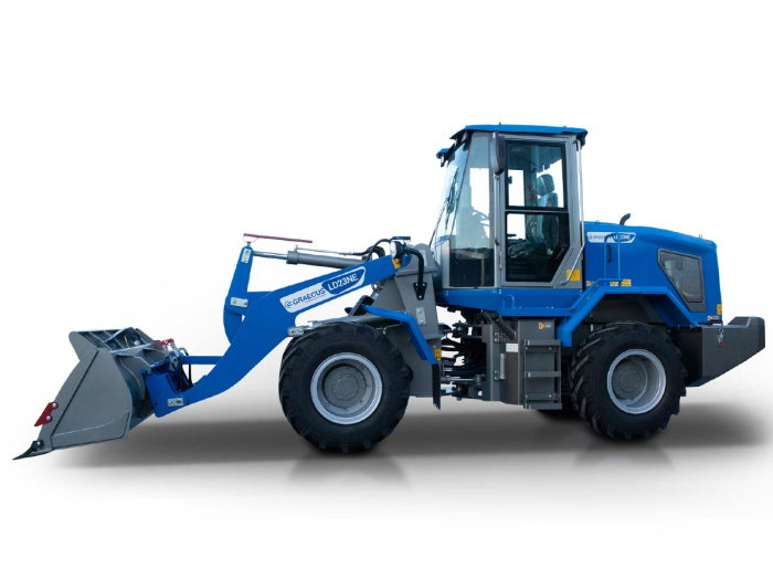 LD23 Cab – Încărcător frontal articulat 4×4, motor 75 CP, cabină climatizată, 2300 kg sarcină, cupă 2050 mm [13]