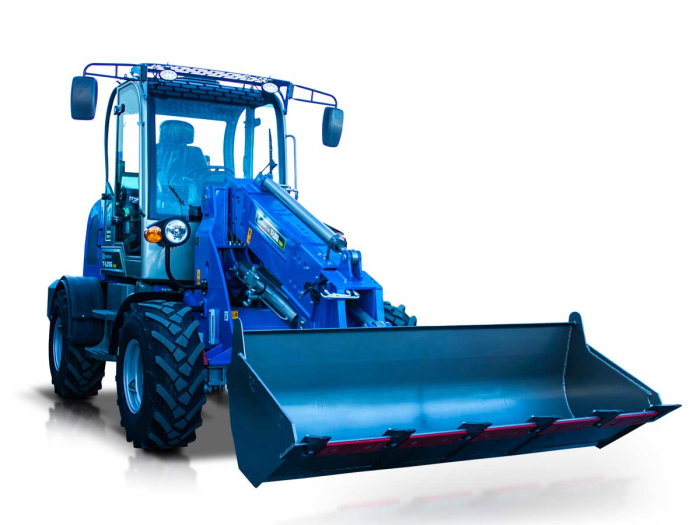 Mini încărcător frontal telescopic 60 CP, 2800 kg [6]