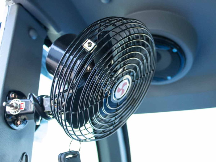 Mini încărcător frontal telescopic 75CP, 2300 kg [21]