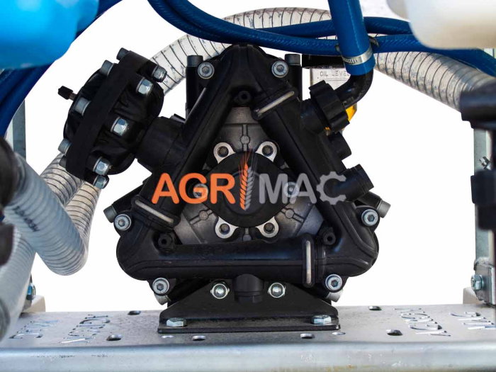 Instalație de erbicidat PA700+AD12 – 700L [17]