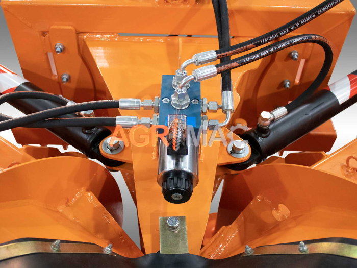 Lamă de deszăpezire hidraulică 3020 mm pentru tractor 60–90 CP [14]