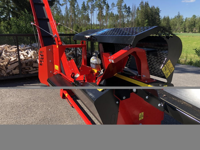 Linie de tăiere și despicare lemne Japa 365+ PRO Finlanda – Motor electric 7.5 kW [12]