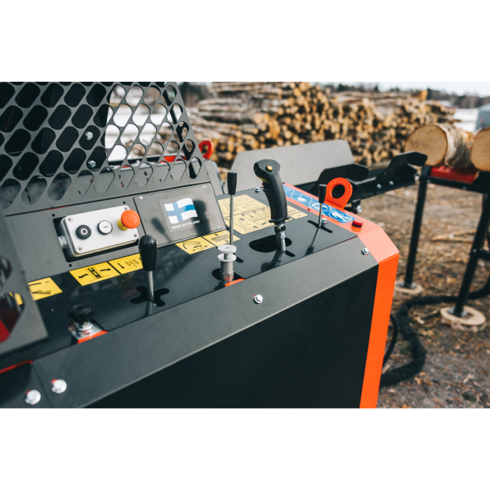 Japa 395 TR – Procesator lemne PTO tractor cu despicare 12,5 t și bandă 4,4 m, control hidraulic [11]