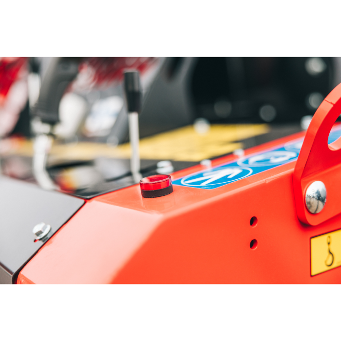 Japa 395 E – linie tăiere-despicare electrică cu motor 10 kW și pană 12,5 tone [22]