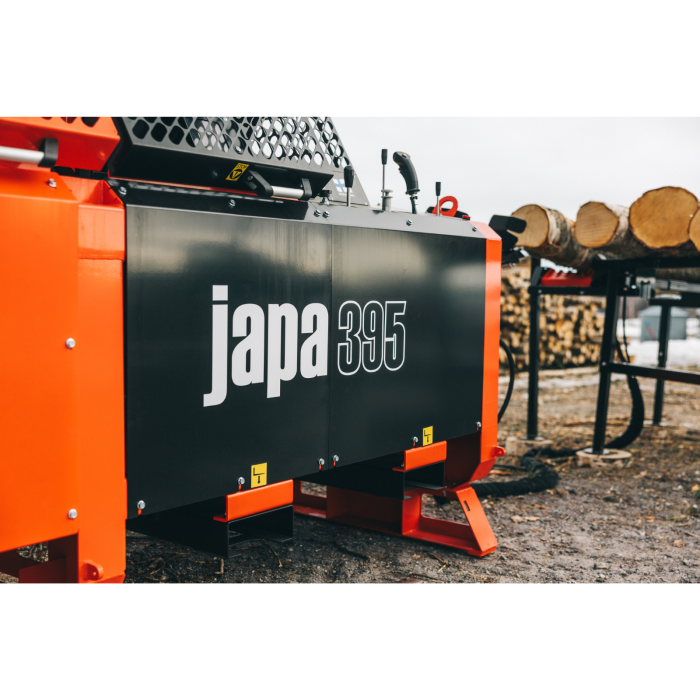 Japa 395 TR – Procesator lemne PTO tractor cu despicare 12,5 t și bandă 4,4 m, control hidraulic [9]