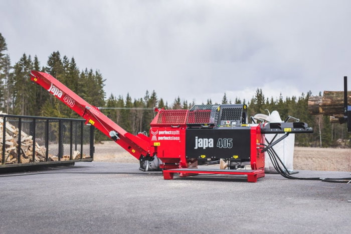 Japa 405 TRE – Linie tăiere & despicare lemn cu motor 10 kW + PTO tractor, Perfect Split™ & Clean™, 12,5 tone [2]