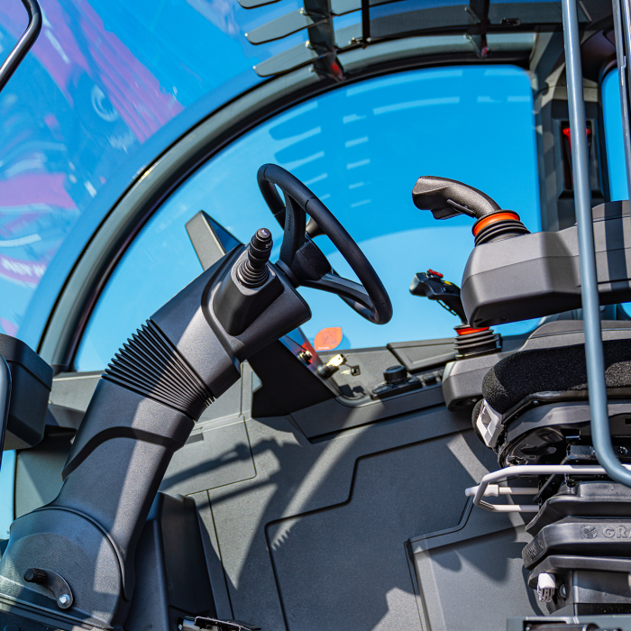 Magni RTH 6.26 – Încărcător Telescopic Tip Manitou, 25,8 m, 6T, Cabină Tehnologizată, Motor Deutz [9]