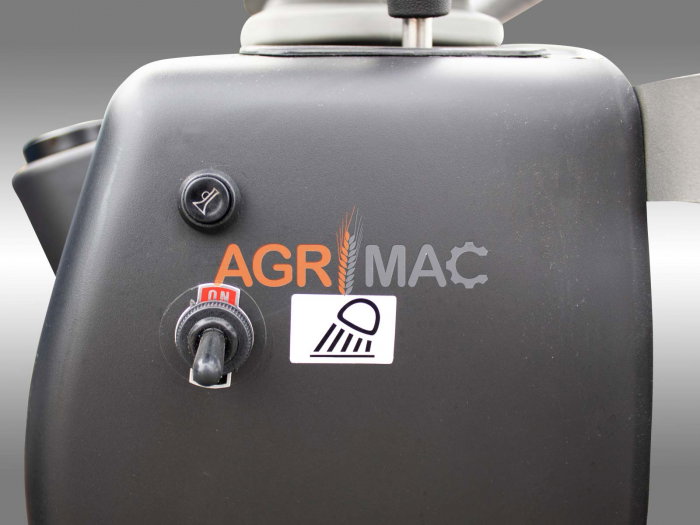 Mini Excavator cu Motor Diesel Koop KD192, Greutate 1.15 Tone, 10 CP [9]
