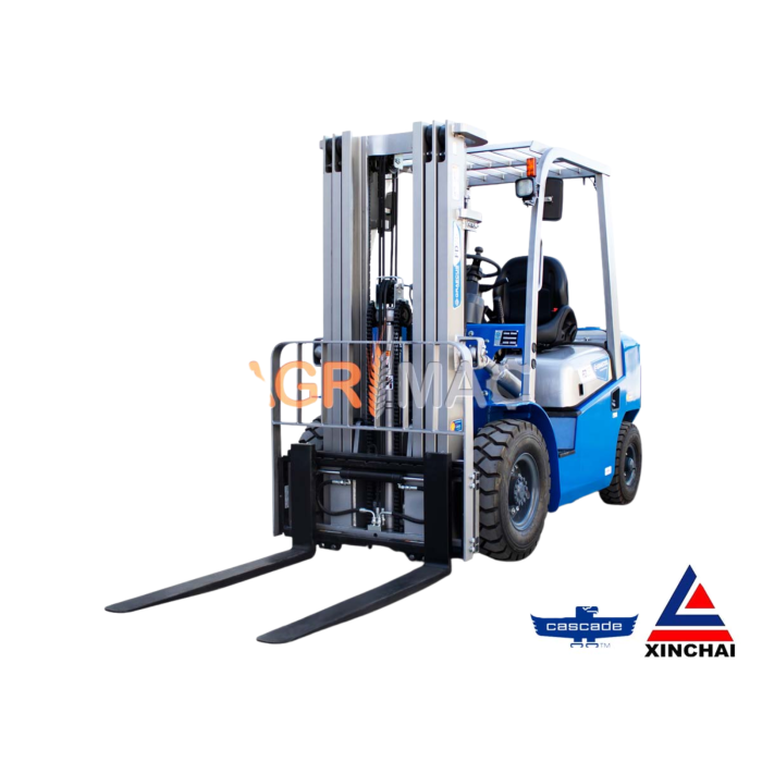 Motostivuitor diesel Clark 2.5T Xinchai C490 cu catarg Triplex 4500 mm și furci 1220 mm [1]