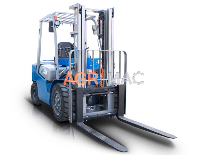 Motostivuitor diesel Clark 3.5T Xinchai A498BT1 cu catarg Duplex 3000 mm și furci 1220 mm [6]