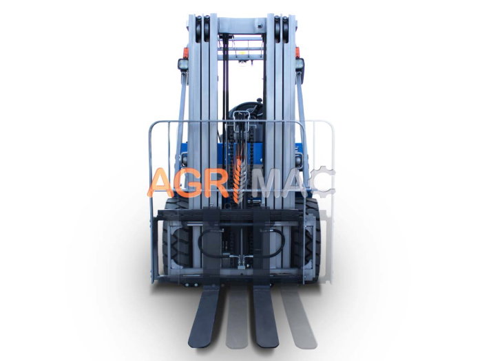 Motostivuitor diesel Clark 3.5T Xinchai Stage V cu catarg Triplex 4500 mm și furci 1220 mm [7]